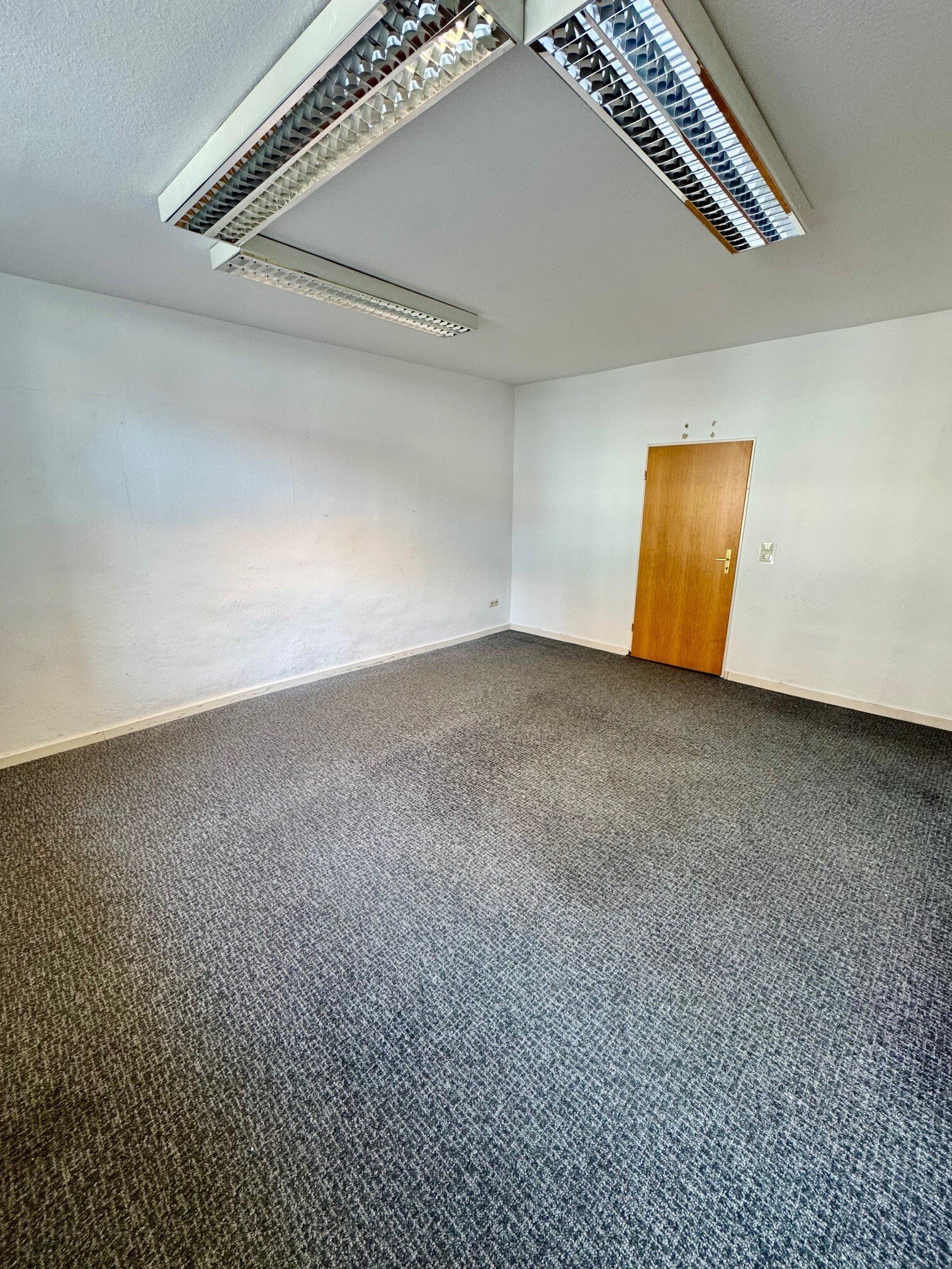 Goslar-Altstadt: Großzügige 5-Zimmerwohnung  