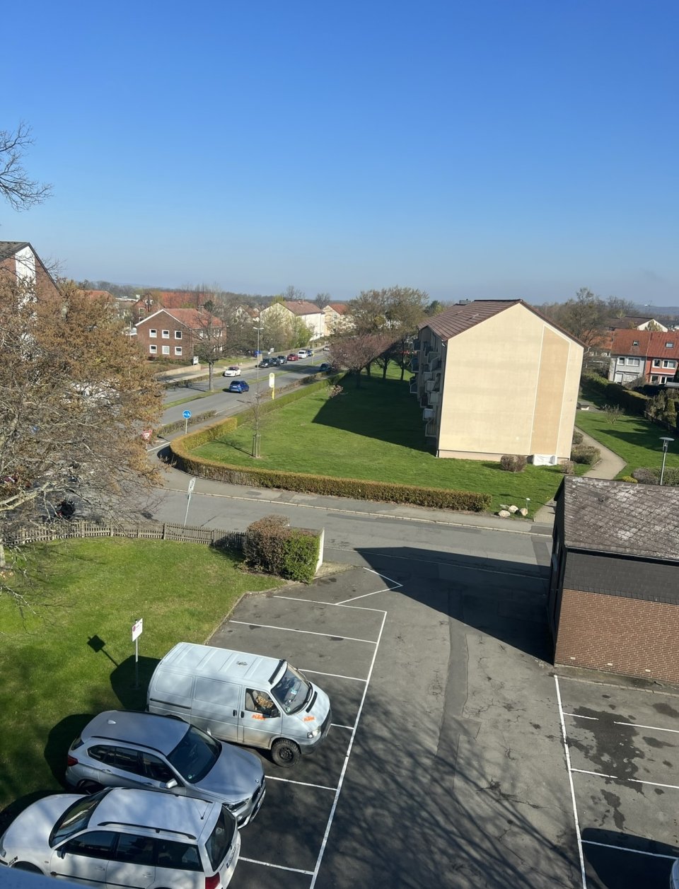 Stellplätze vor dem Haus 